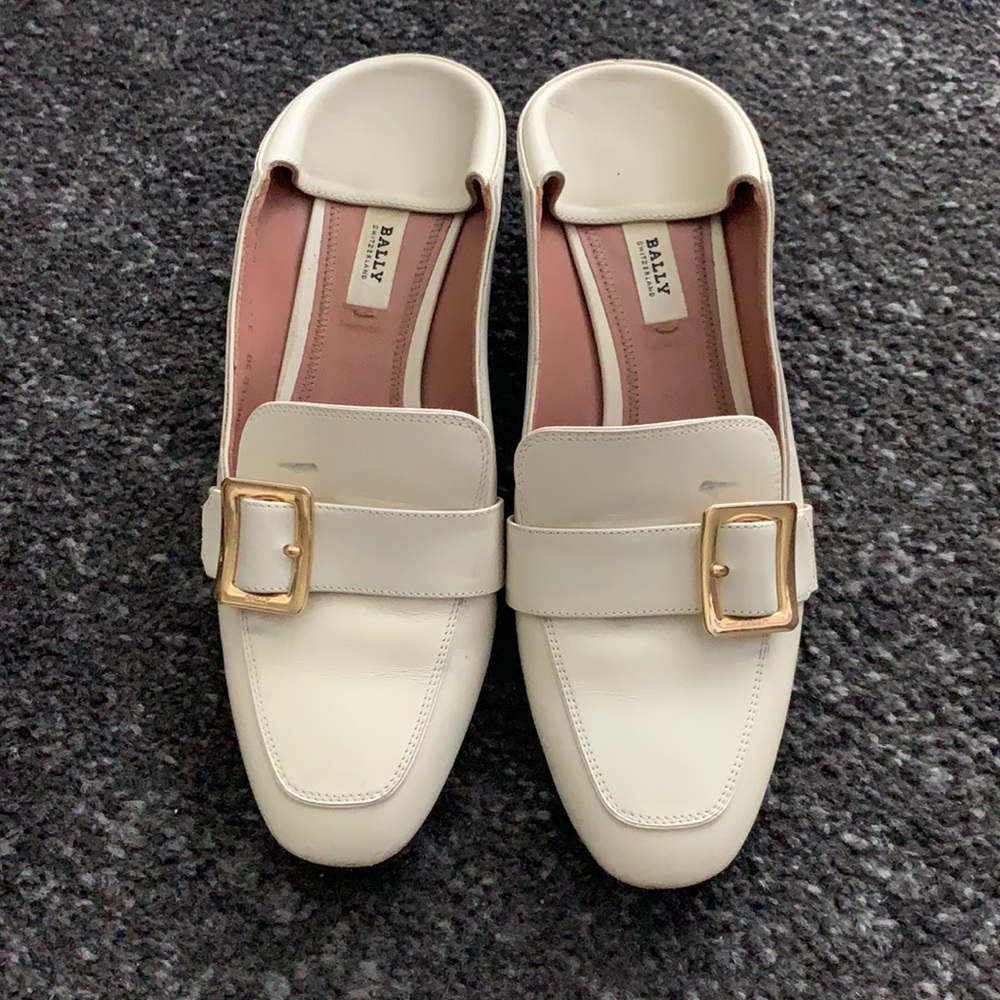 Bally buckle detail pumps/loafer